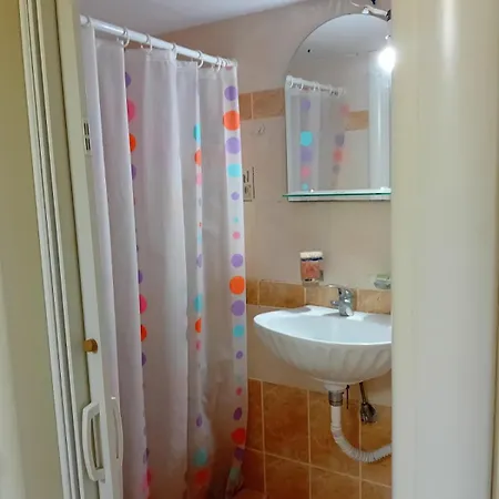 Aigiopsilaalwnia Aigio